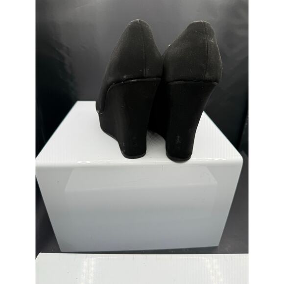 Top Moda Black Suede Wedge Heels - Size 8W - Picture 9 of 12